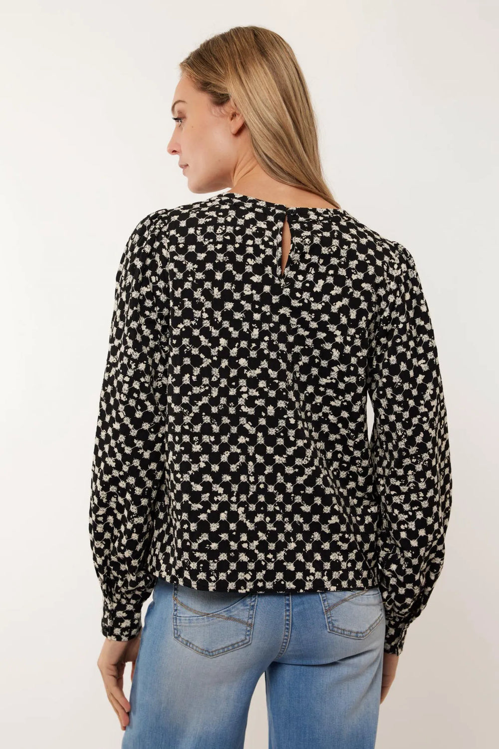 Black/Offwhite