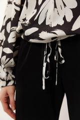 Offwhite/Black