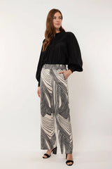 Sand/Black