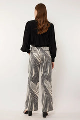 Sand/Black