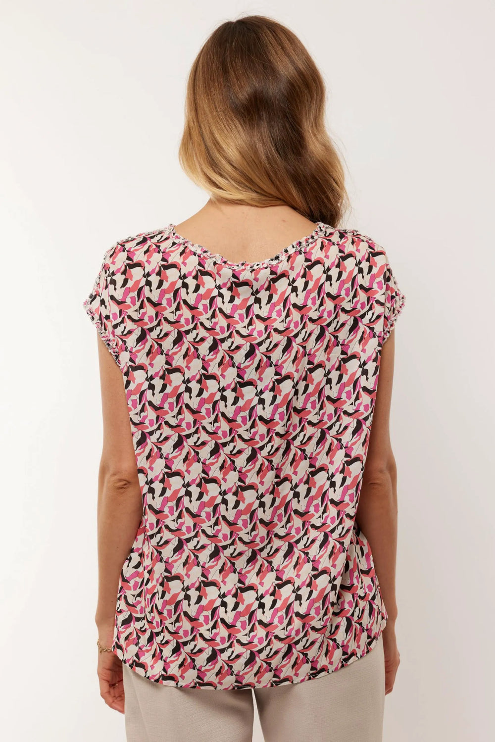 Black/Bright Coral