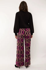 Berry/Black