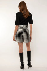 Black/Offwhite