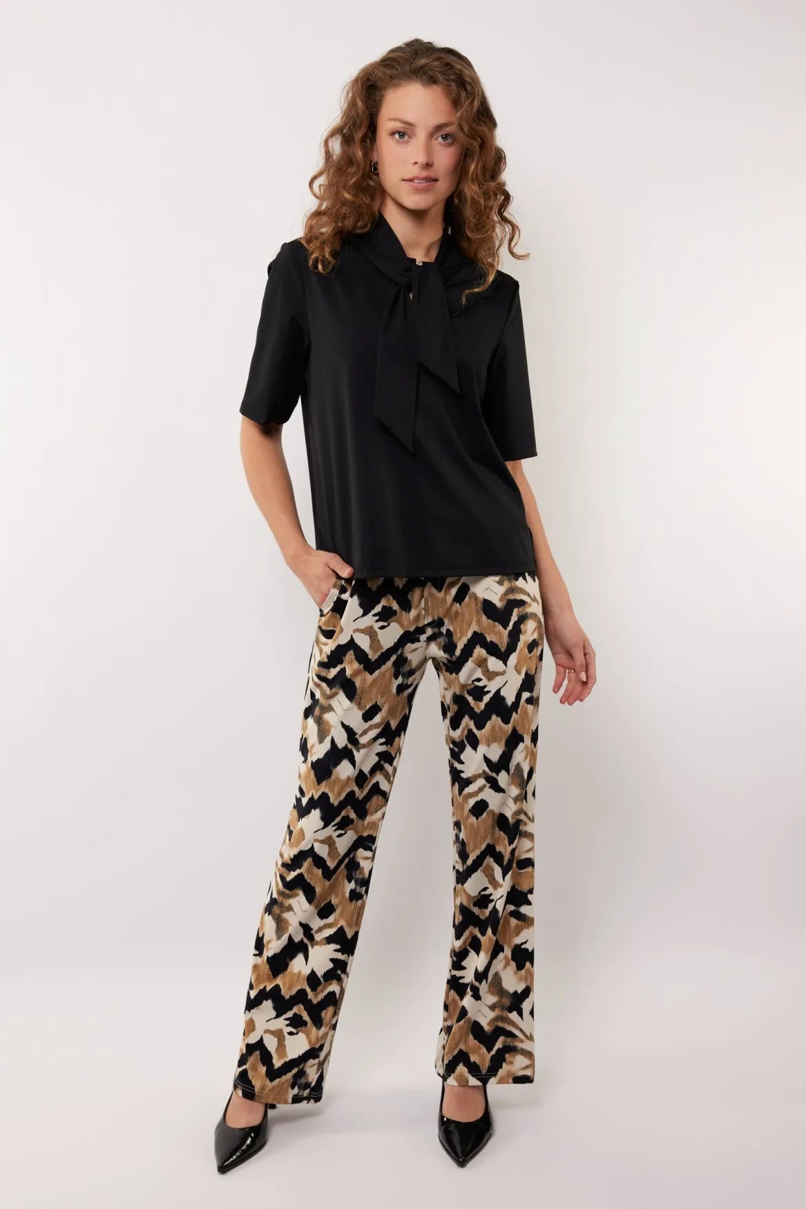 Light Camel/Black