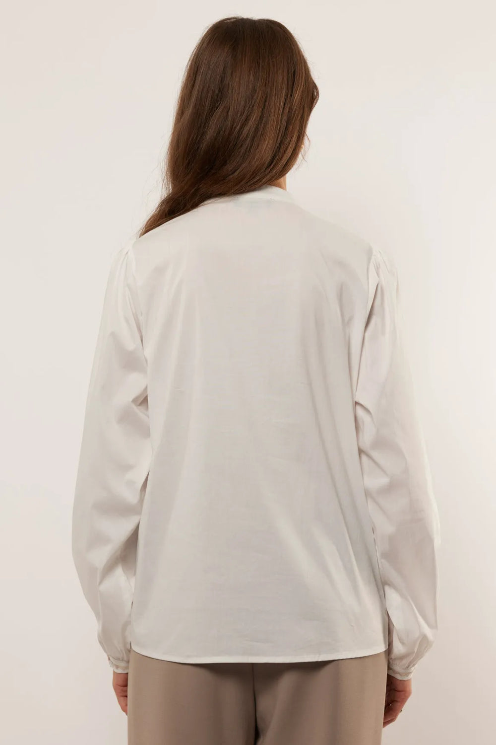 Offwhite/Sahara