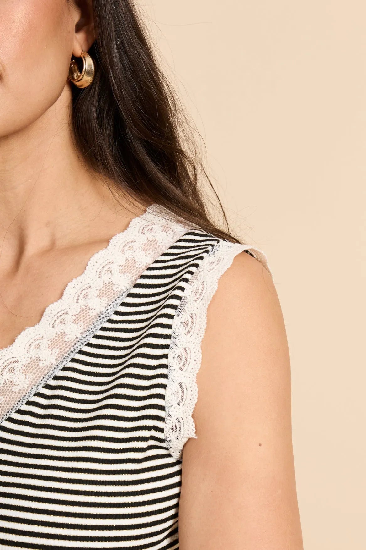 Black/Offwhite