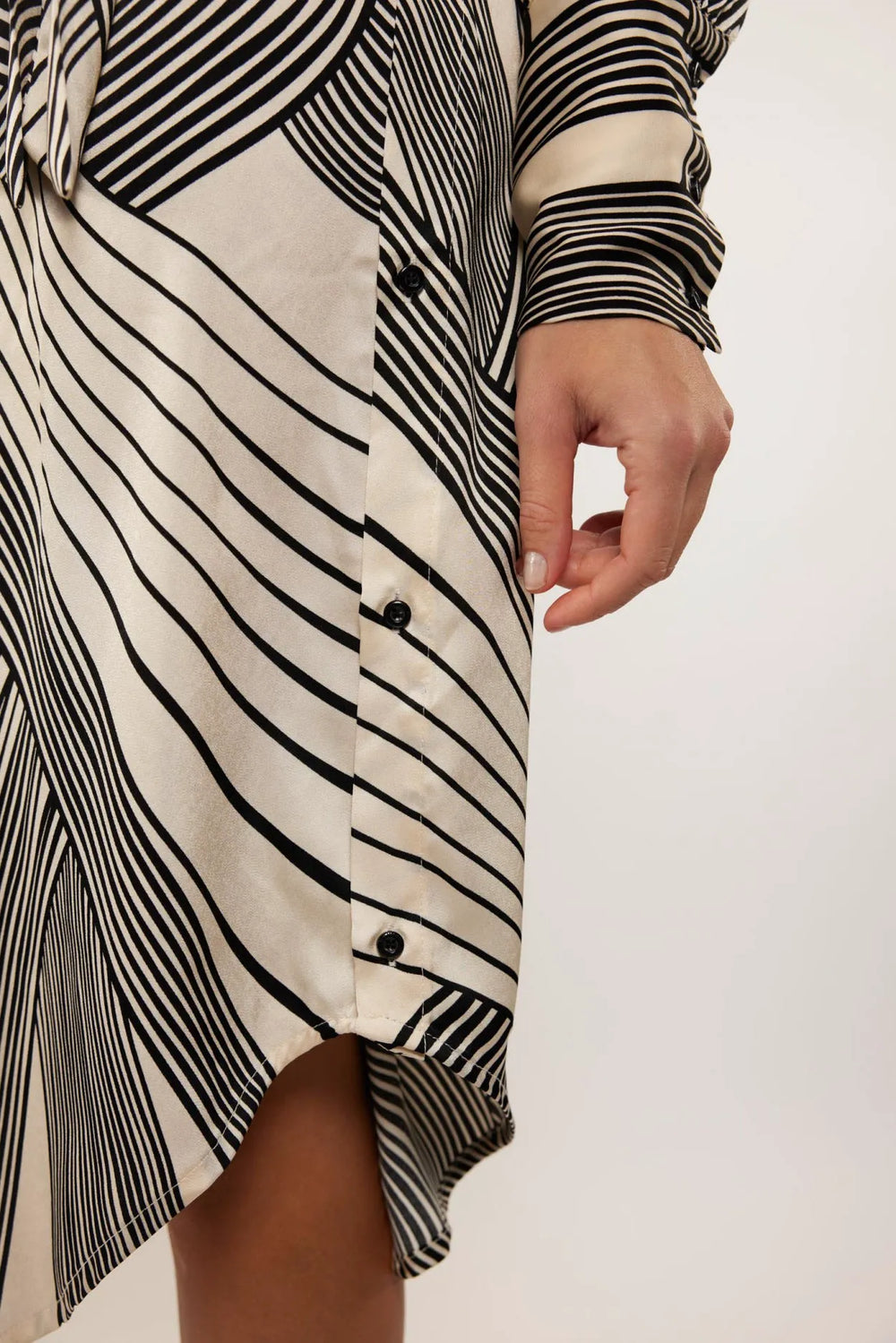 Sand/Black